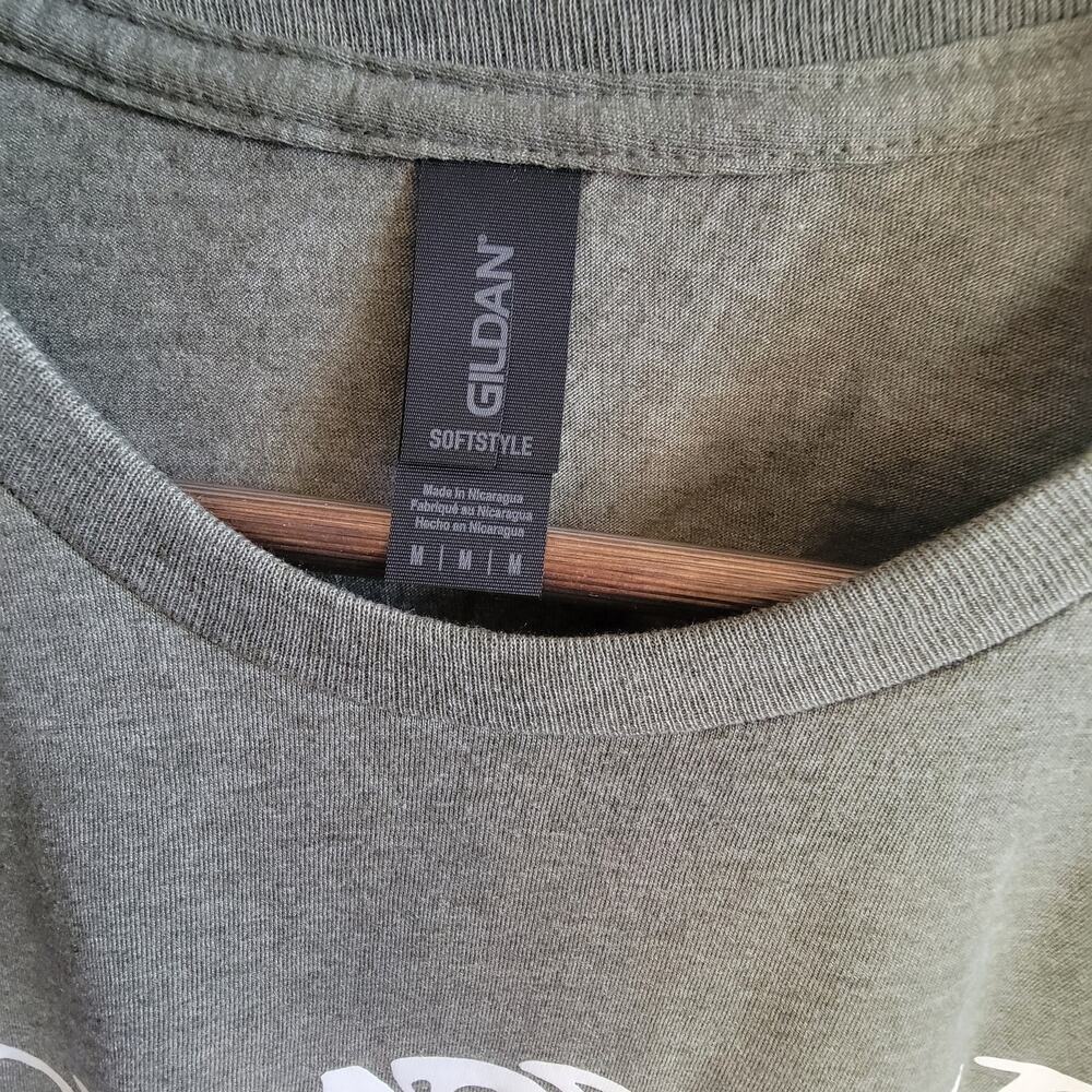 Budgie   band   t shirt size   medium heather green